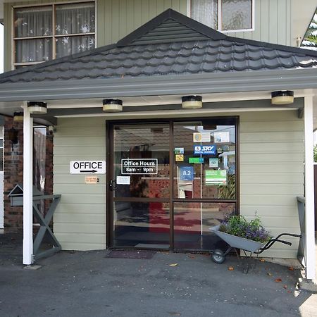 Midway Pacifica Lodge Lower Hutt Exterior photo